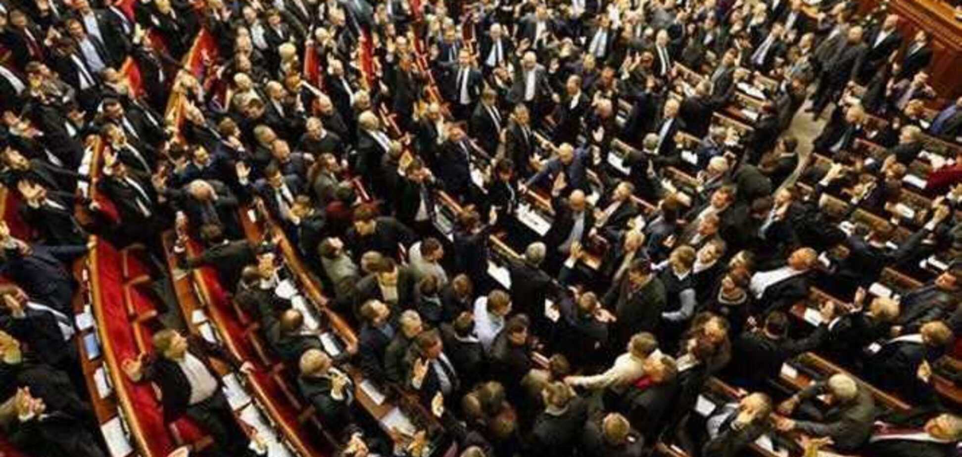 Оппозиция с властью договорились отменить законы от 16 января