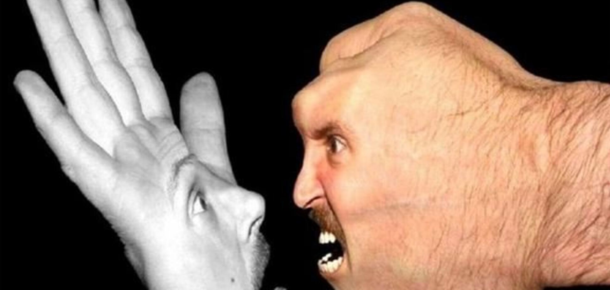 Умышленно или случайно, человек может столкнуться с оскорблениями со стороны других людей. Это неприятное явление, которое может сильно задеть наши чувства и повлиять на наше самочувствие. Однако, вместо того чтобы реагировать на оскорбления вслух и испытывать негативные эмоции, мы можем использовать тактику, которая поможет нам сохранить спокойствие и самообладание.