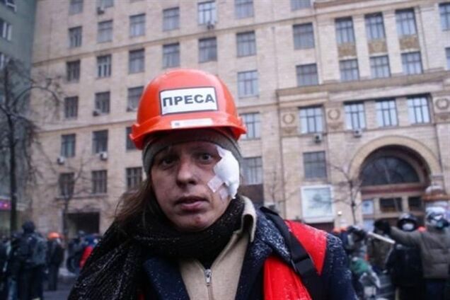 СМИ вышли на акцию 'Не стреляйте в журналистов' на Грушевского