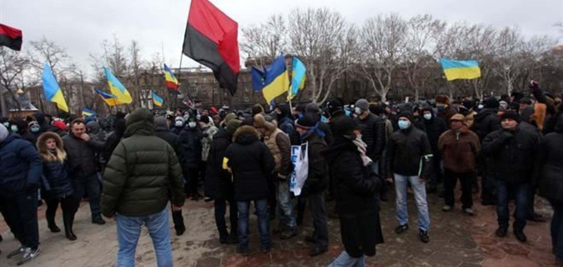 Чернігівську ОДА покидають протестуючі