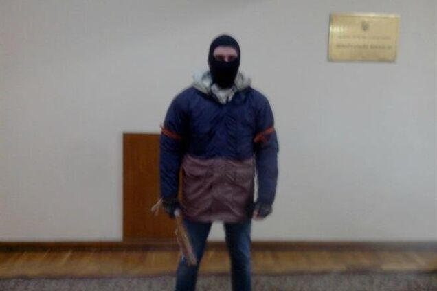 Серед інших Одеську ОДА захищають неонацисти