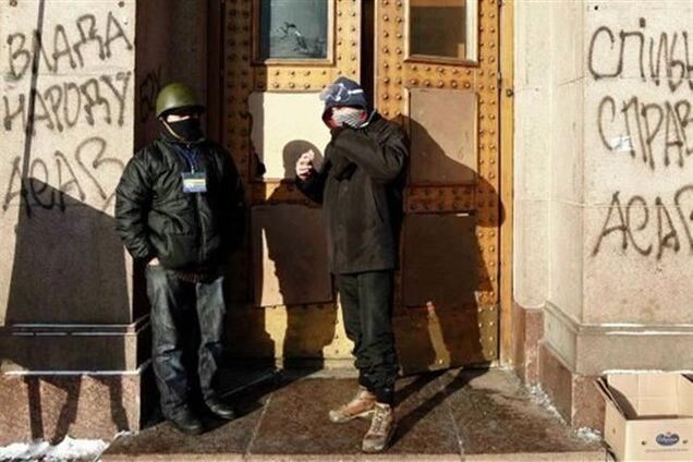 Відмова Яценюка від портфеля прем'єра може бути трюком - Стогній