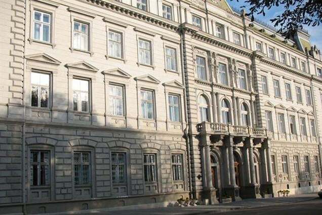 Самооборона согласилась покинуть ЛОГА, 'Правый сектор' еще не решил