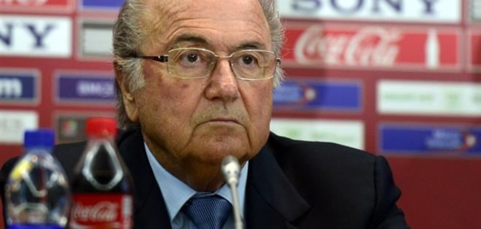 Президент ФИФА предлагает временно удалять футболистов за симуляции  