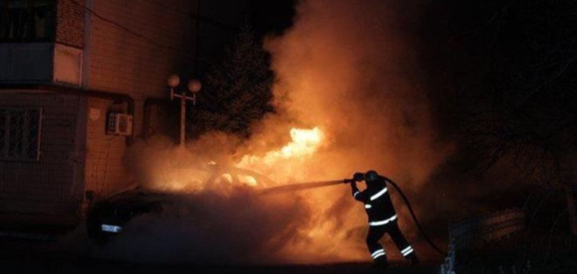 В Черкассах сожгли машину с донецкими номерами