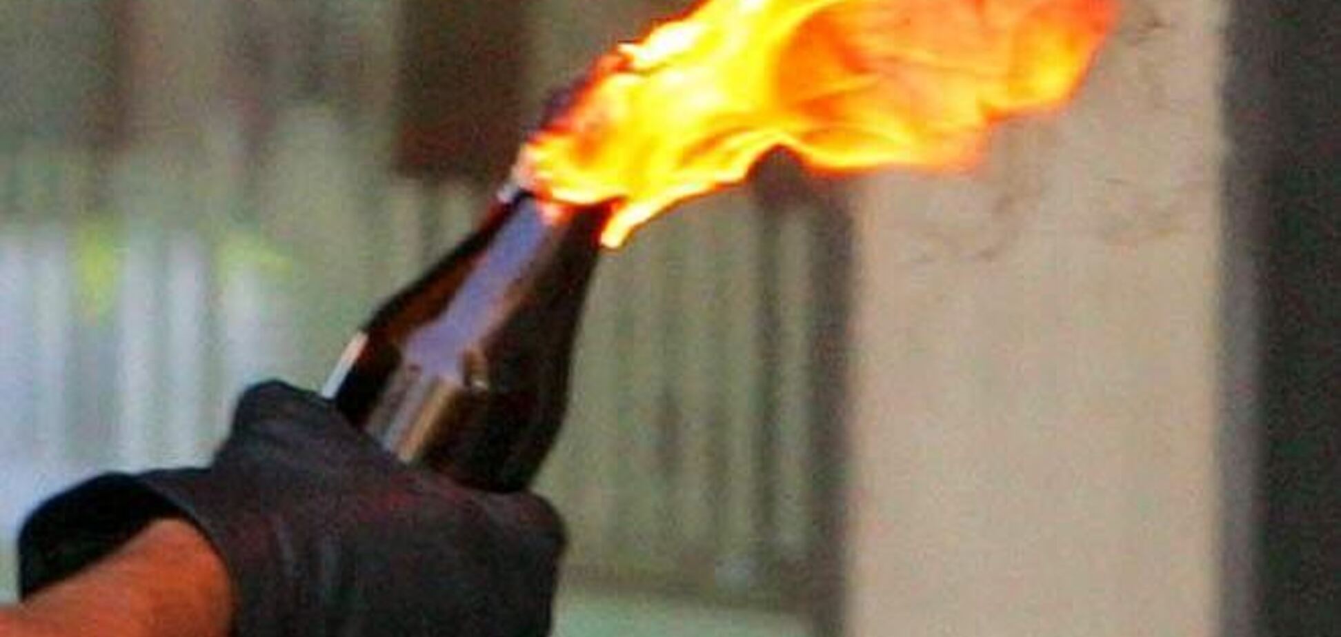 Прокуратуру Ривненской области забросали 'коктейлями Молотова'