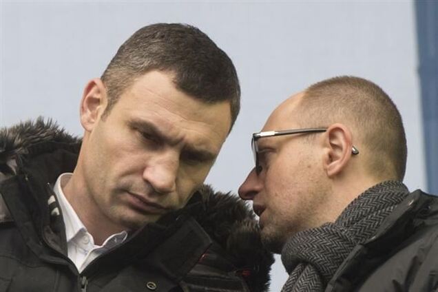 Кличко, Яценюк и Руслана едут к госсеку США