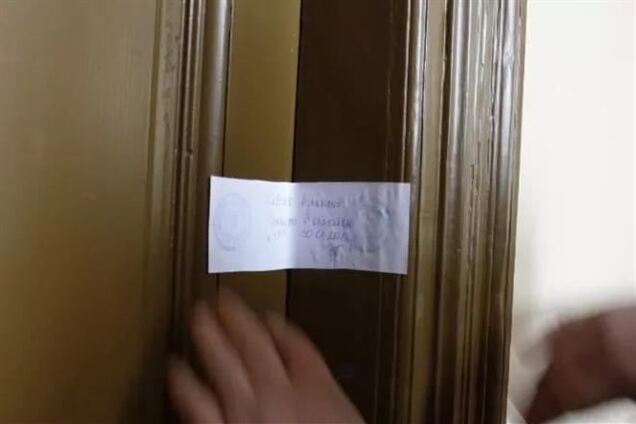 Ночью в здание ЛОГА пытались проникнуть неизвестные