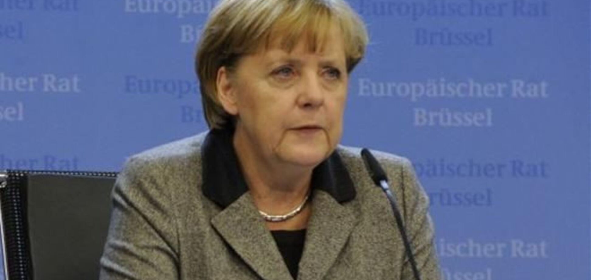 Меркель, несмотря на травму, во вторник может появиться на публике