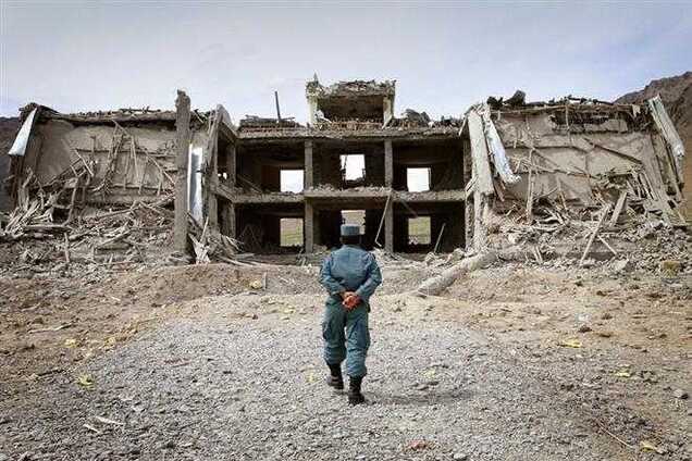 В Афганистане задержали восьмилетнюю смертницу