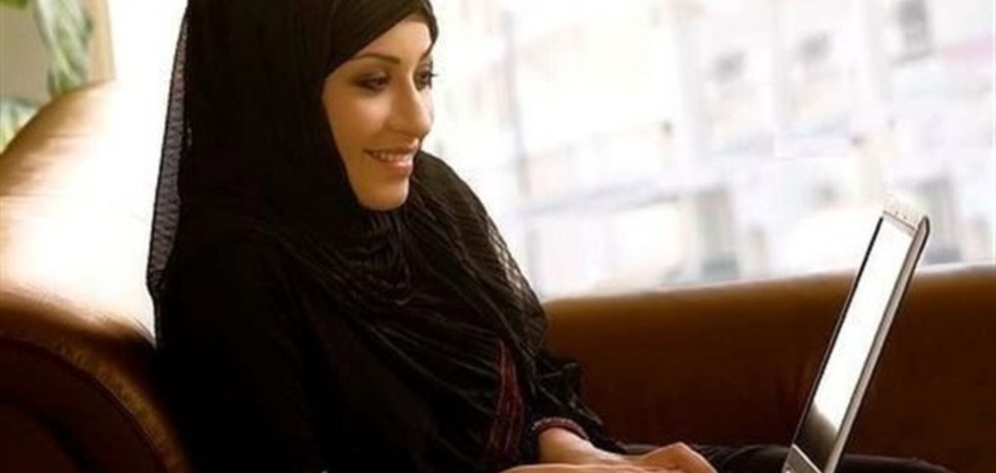 В Ірані жінкам і чоловікам заборонили спілкуватися в Інтернеті