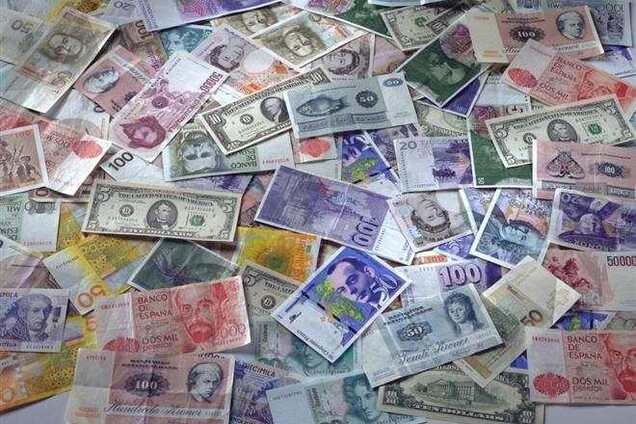 Межбанк закрылся колебанием котировок