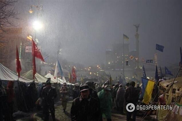  Киевляне собирают подписи за ликвидацию Евромайдана