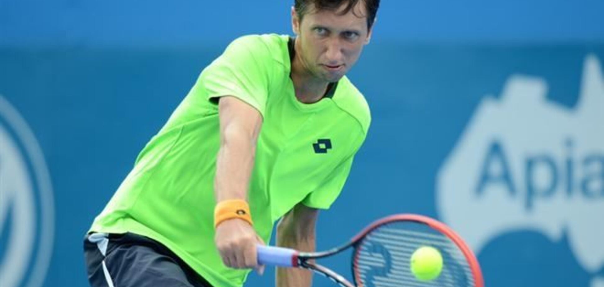 Стаховский вышел в полуфинал теннисного турнира в Сиднее