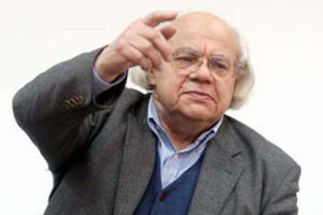 Иван Драч о 'мусорной люстрации': это безобразие нашего неспокойного времени