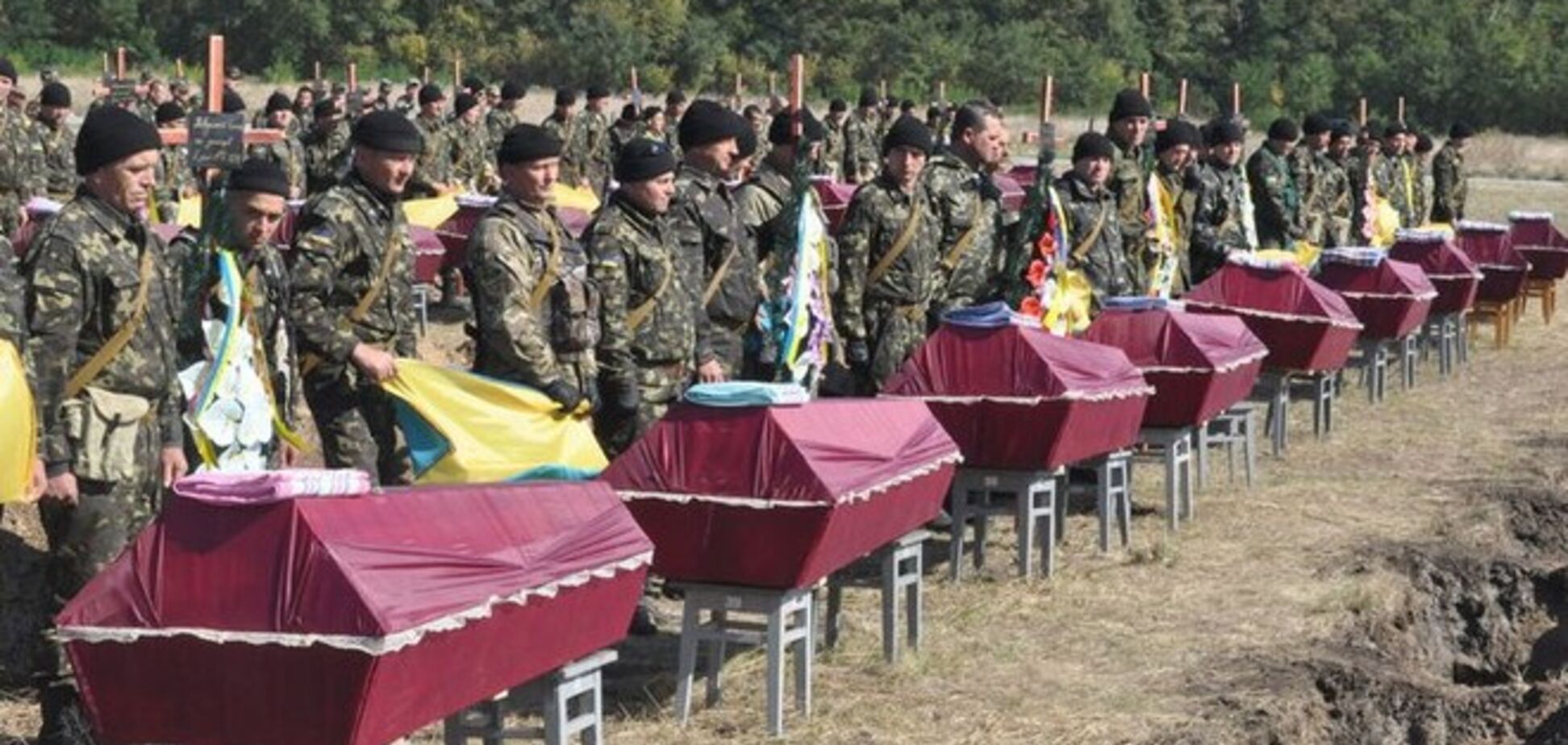 У Запоріжжі поховали 56 невідомих захисників цілісності України