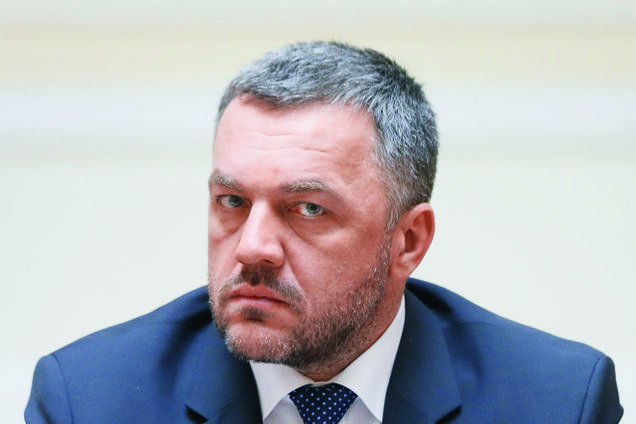 Экс-генпрокурор подал в суд на писательницу Карпу