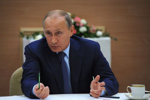 Каспаров сравнил Путина с блефующим картежником