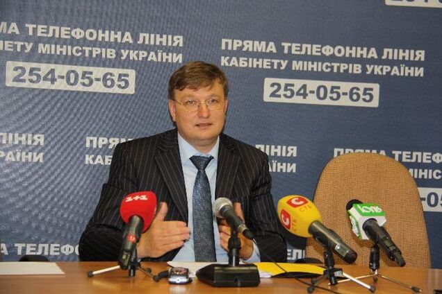 Уволенный Салютин замалчивал связь с нардепом Мартыненко