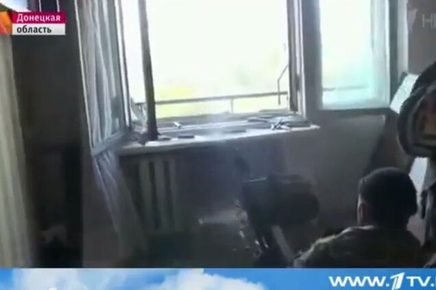 В сети появилось видео обстрела террористами донецкого аэропорта из жилого дома
