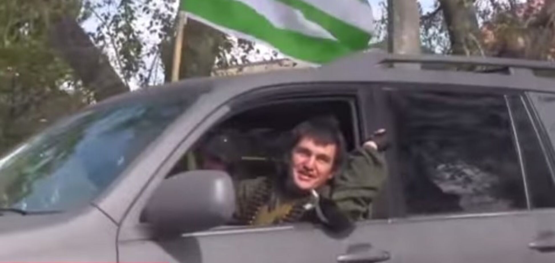 'Русский мир' в Донецке: появилось видео, как осетины и абхазцы хвастаются 'отжатыми' у украинцев машинами