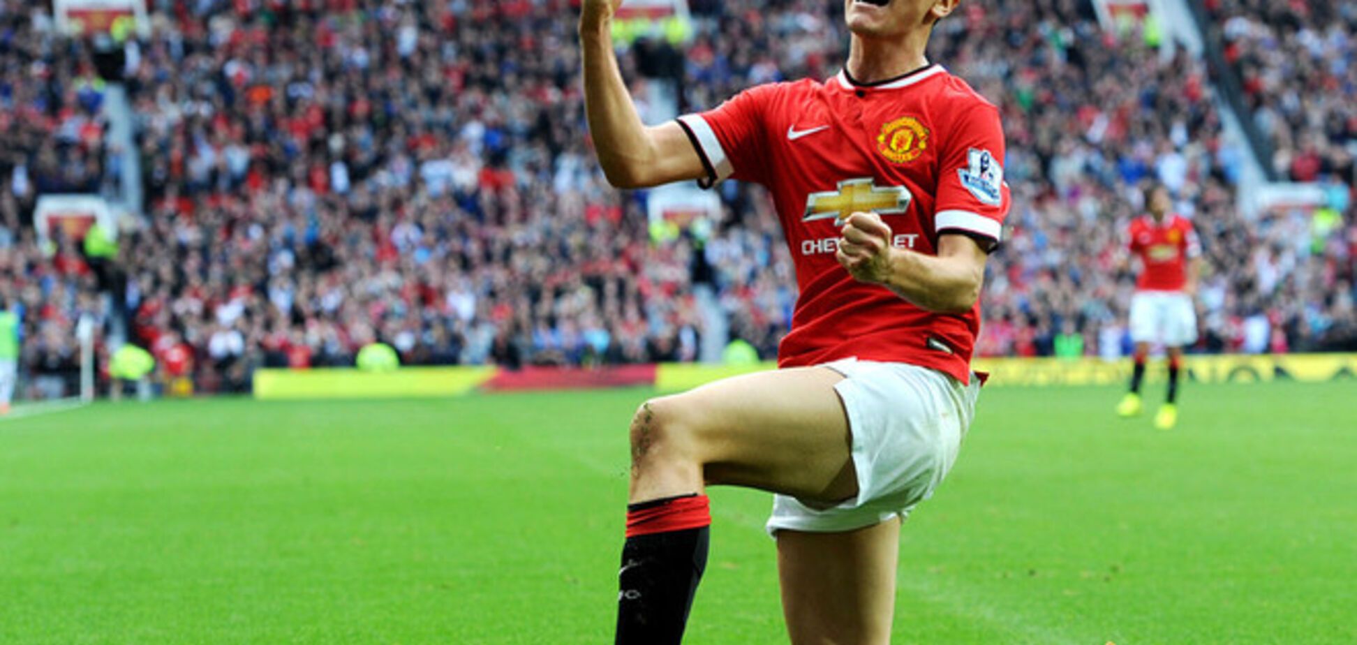 Полузащитник МЮ сломал ребро