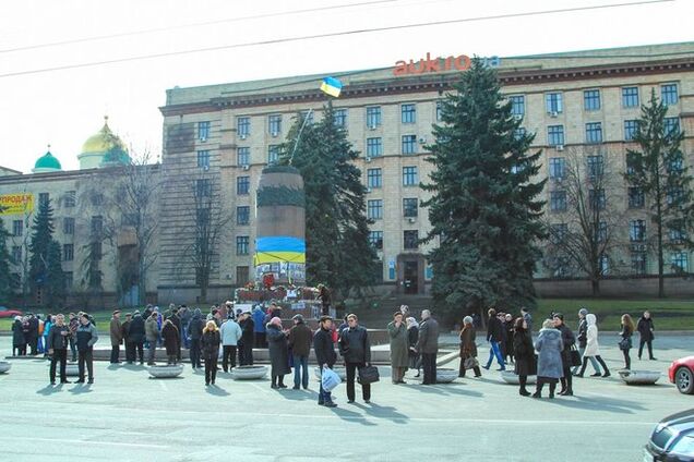 Место памятника Ленину в Днепропетровске займет 3-х метровое яйцо