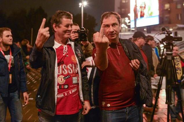 В Швеции россияне с флагом 'ДНР' пытались сорвать акцию против Путина