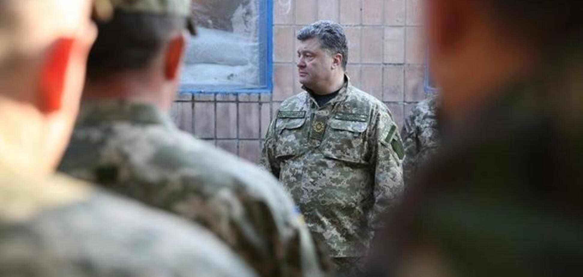 Порошенко приказал строить в Донецкой области три линии обороны