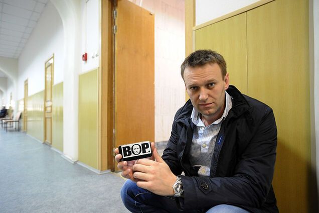 Московский суд продлил домашний арест Навальному 