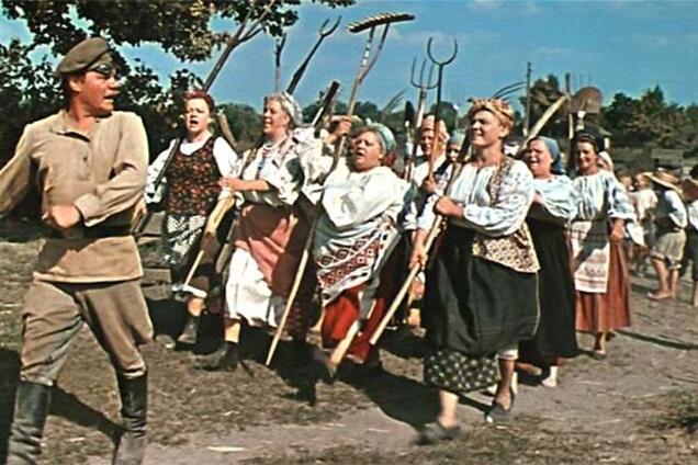 В Украине из-за сильного желания женщин воевать предлагают создать 'бабский батальон'