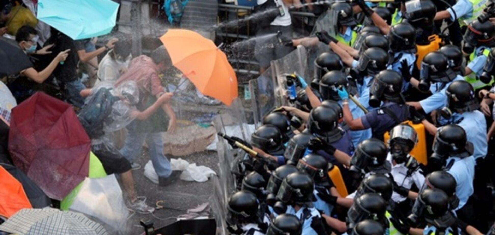 Майдан в Гонконге могут разогнать с 'минимальным применением силы'