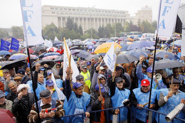 Россия, Бессарабия не твоя! В Бухаресте прошел марш за объединение Молдовы с Румынией