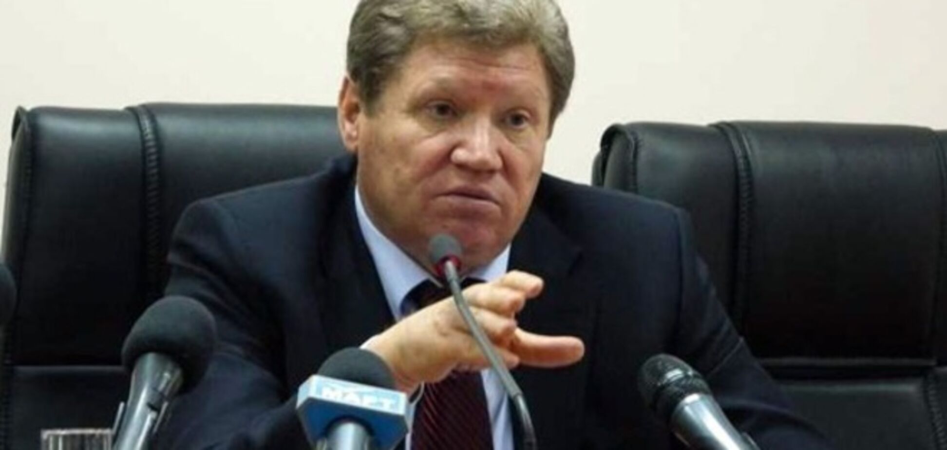 А вы переживаете, что у депутатов зарплаты маленькие