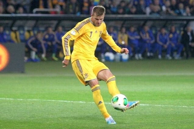 Ярмоленко стал третьим, кто не забил пенальти за сборную Украины: видео момента