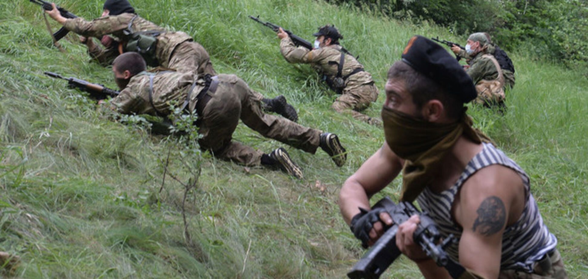 В лесничестве Донецка боевики начали операцию по ликвидации российских военных: зачищают холодным оружием