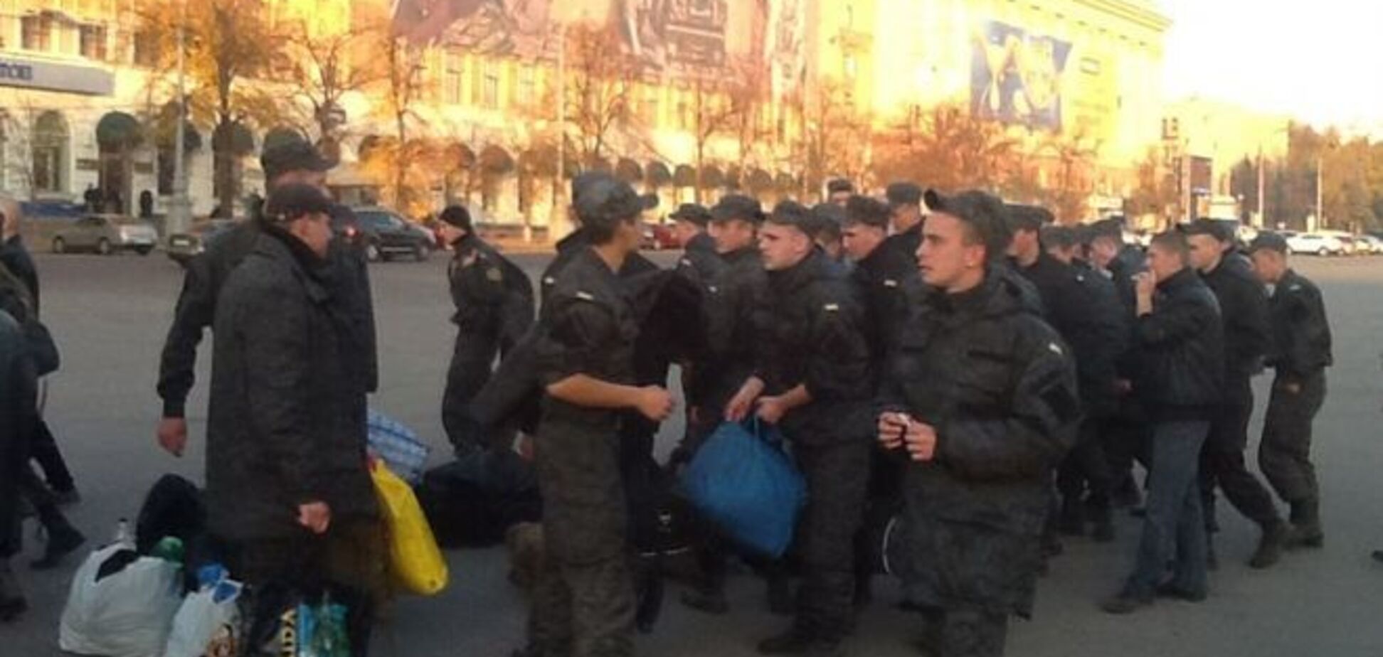 В Харькове также митинговали срочники: мы просто хотим домой!