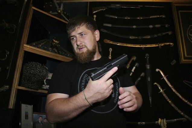 Кадыров похвастался черным поясом по каратэ