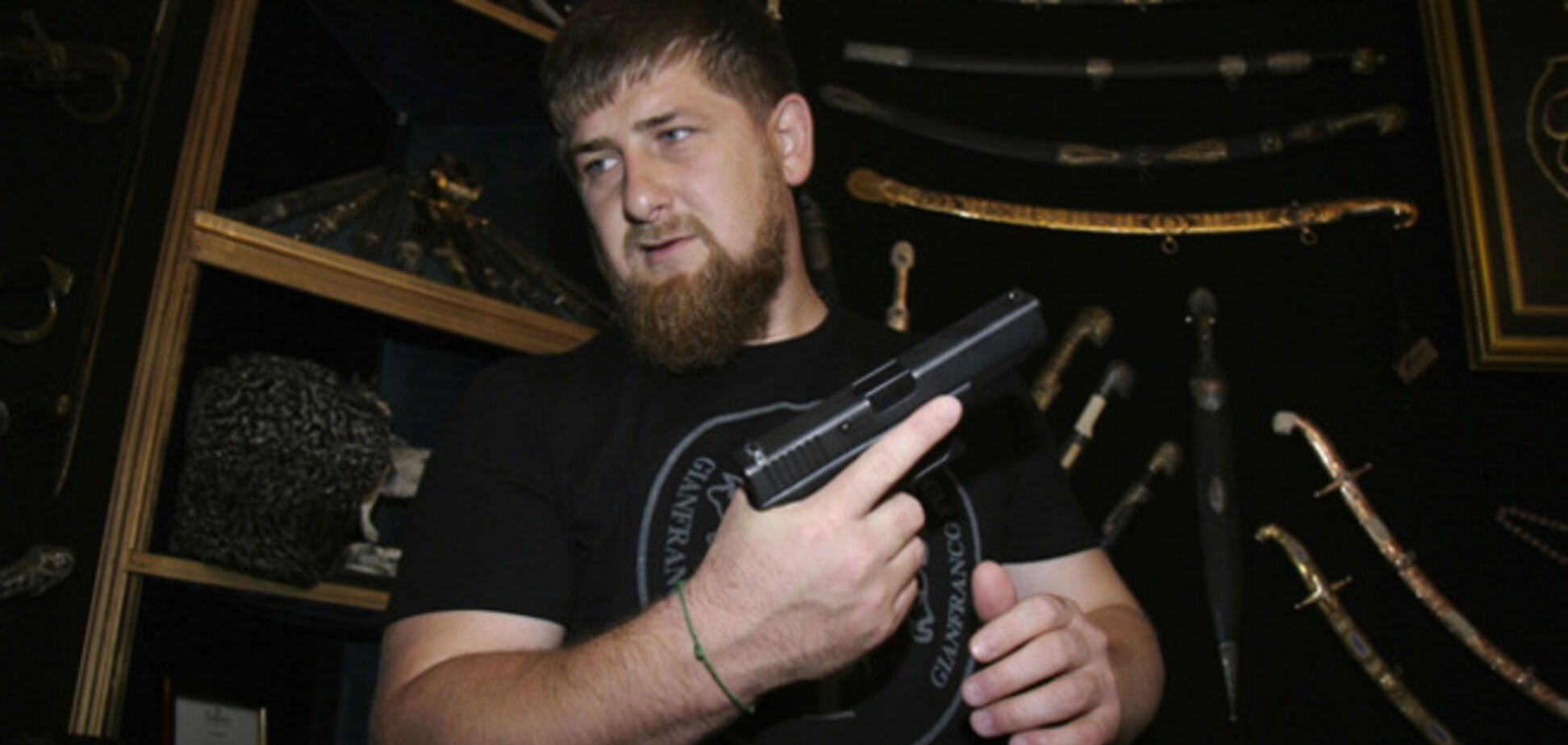 Кадыров похвастался черным поясом по каратэ