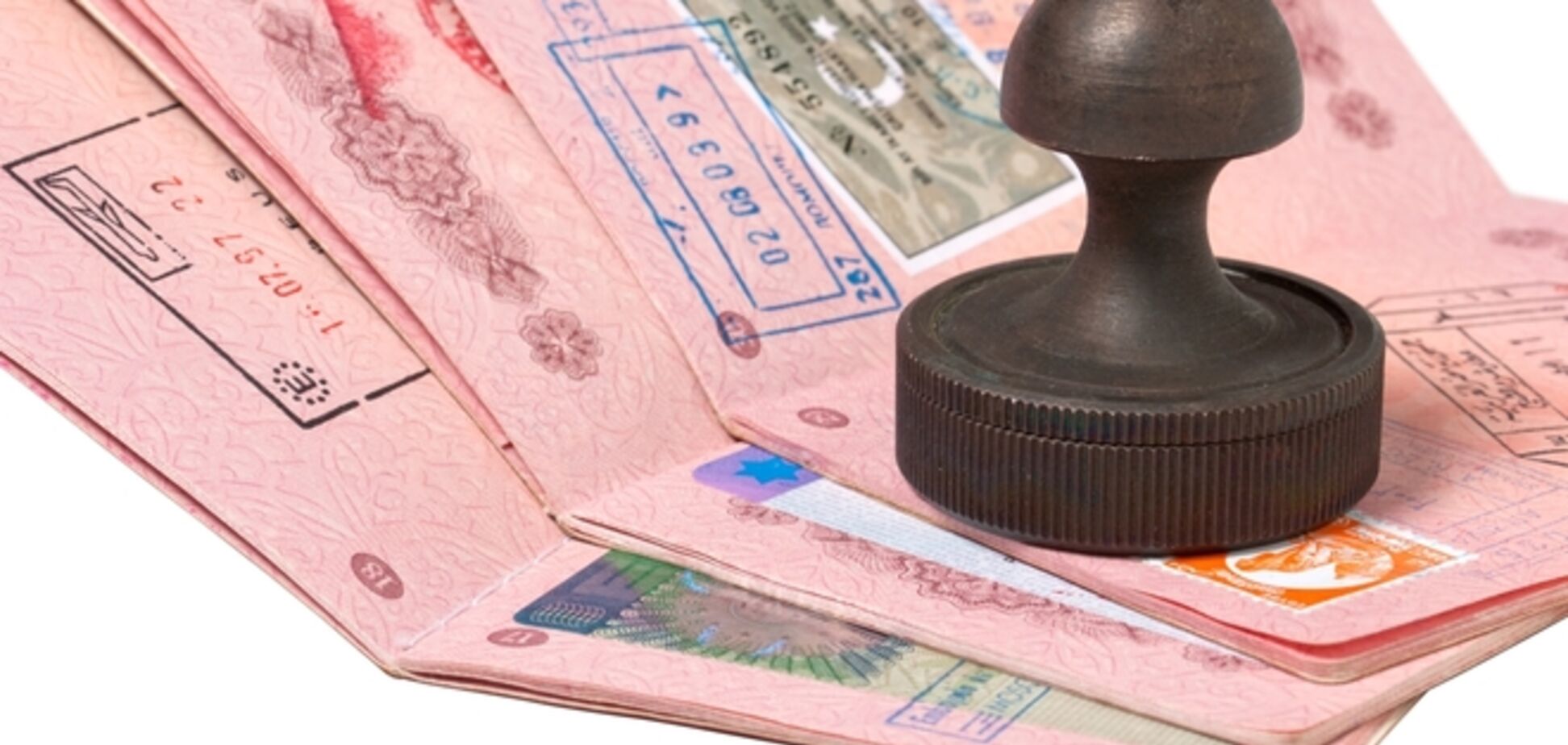 Польша ужесточила для украинцев правила при получении шенгенской визы
