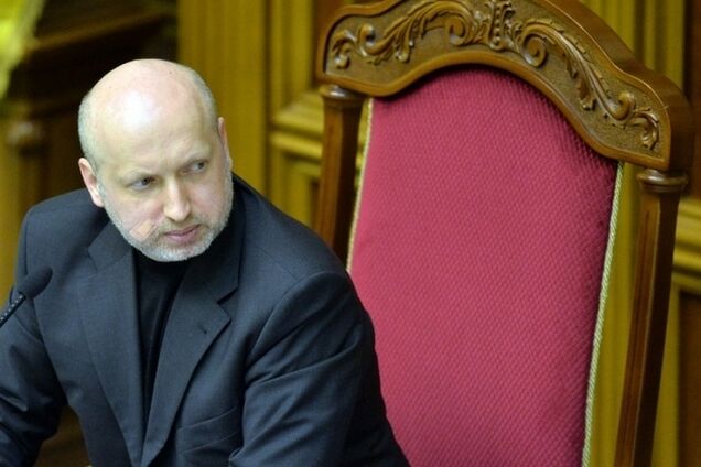 Турчинов подписал закон о самоуправлении территории Донбасса с 'особым статусом'