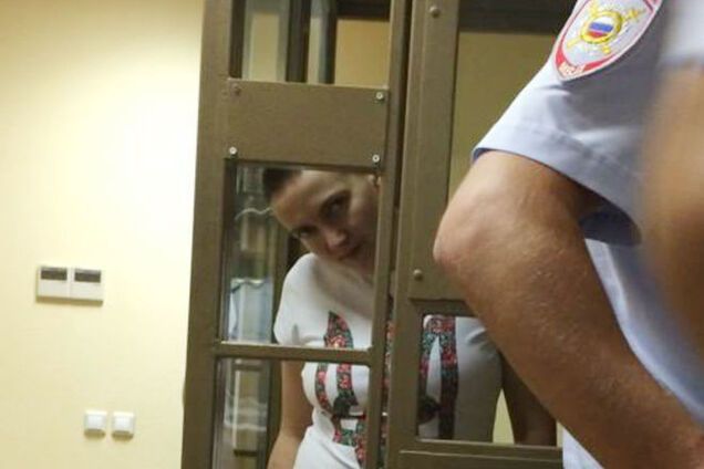 Следком РФ разрешил матери летчицы Савченко свидание с дочерью