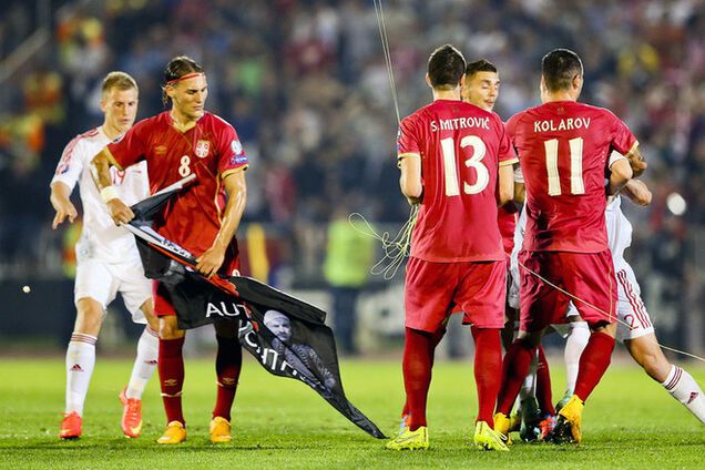 А мы такие зажигаем! Самые известные матчи, сорванные болельщиками