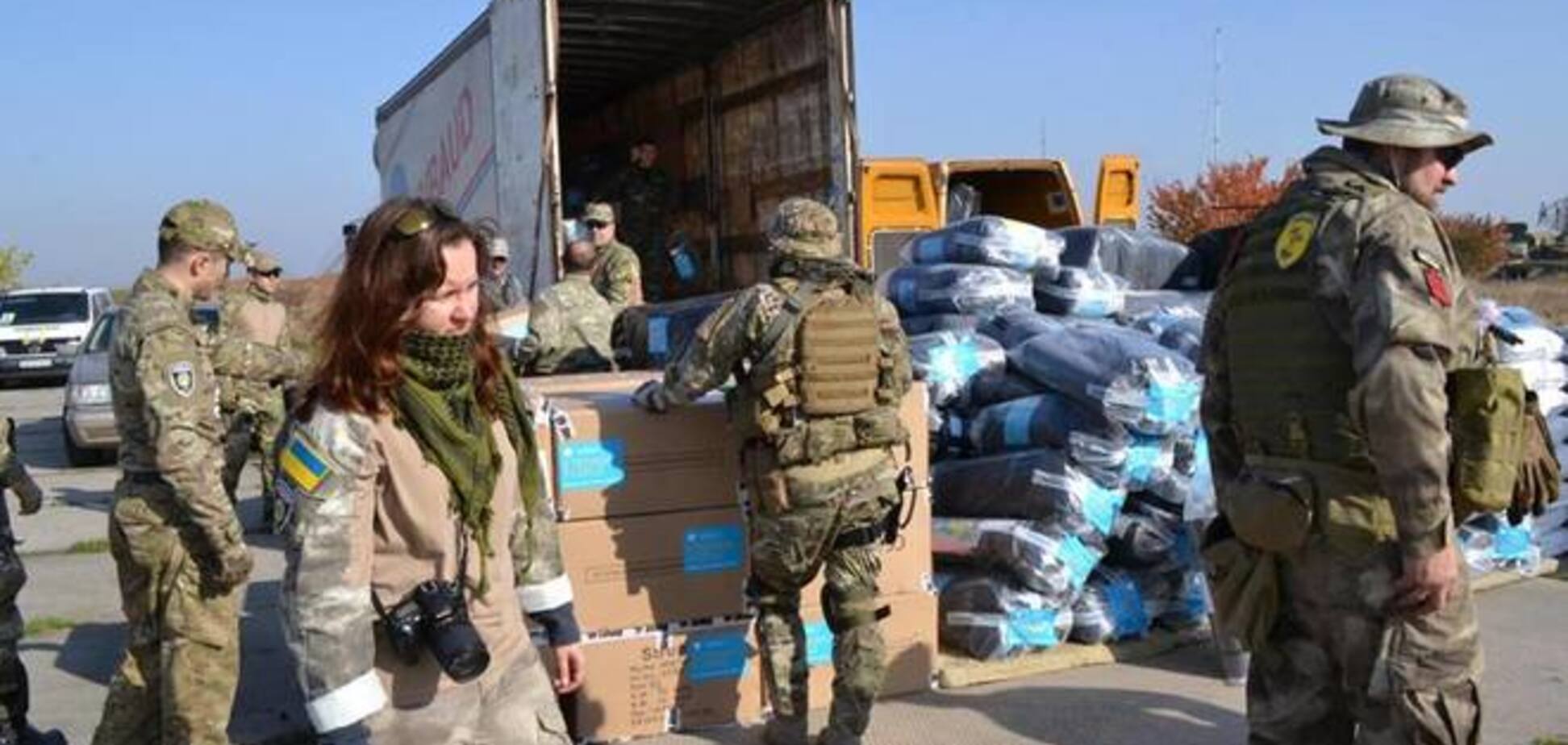 В зону АТО доставили 10 тонн 'гуманитарки' от Марины Порошенко