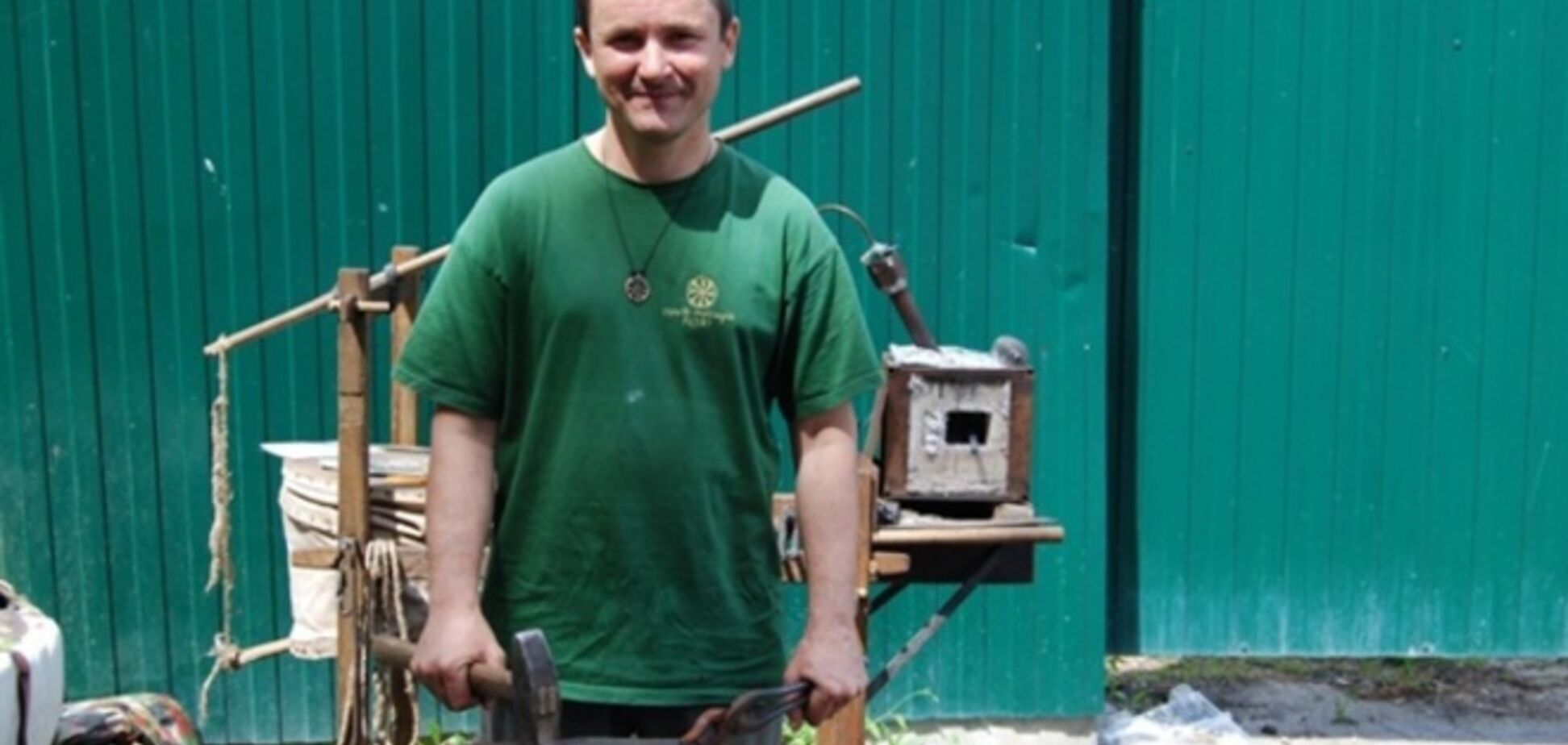 Самого знаменитого украинского кузнеца-оружейника, погибшего в АТО, похоронят на Полтавщине