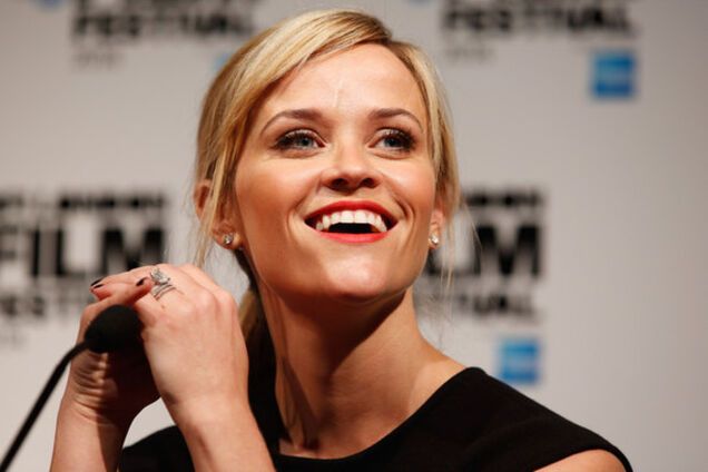 Широкая, очень широкая и очень-очень широкая улыбка Риз Уизерспун