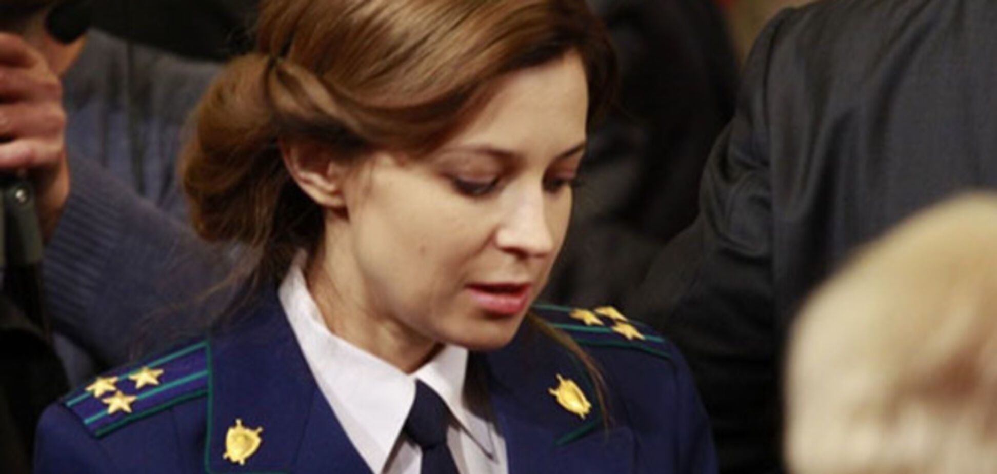 Крымская 'прокурор-няша' похвасталась коробкой с письмами благодарности