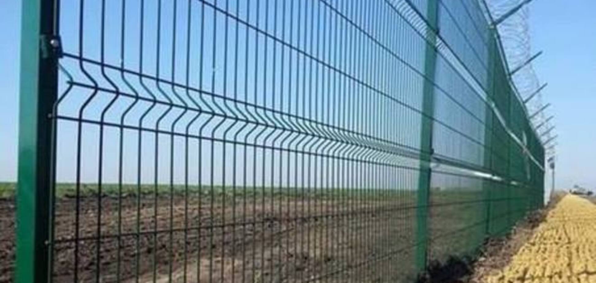 В сети появилось фото 'стены' на границе с Россией