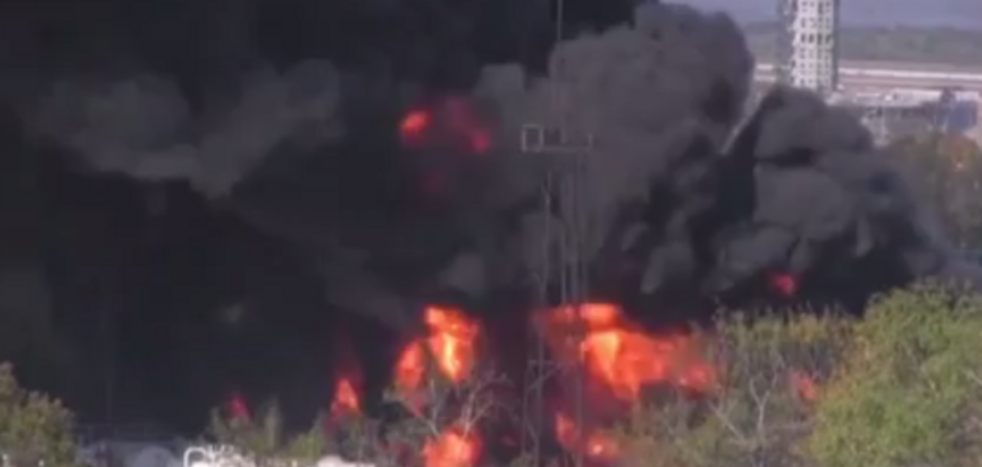 Безуспешные попытки боевиков прорвать оборону 'киборгов' в донецком аэропорту: видео из эпицентра событий