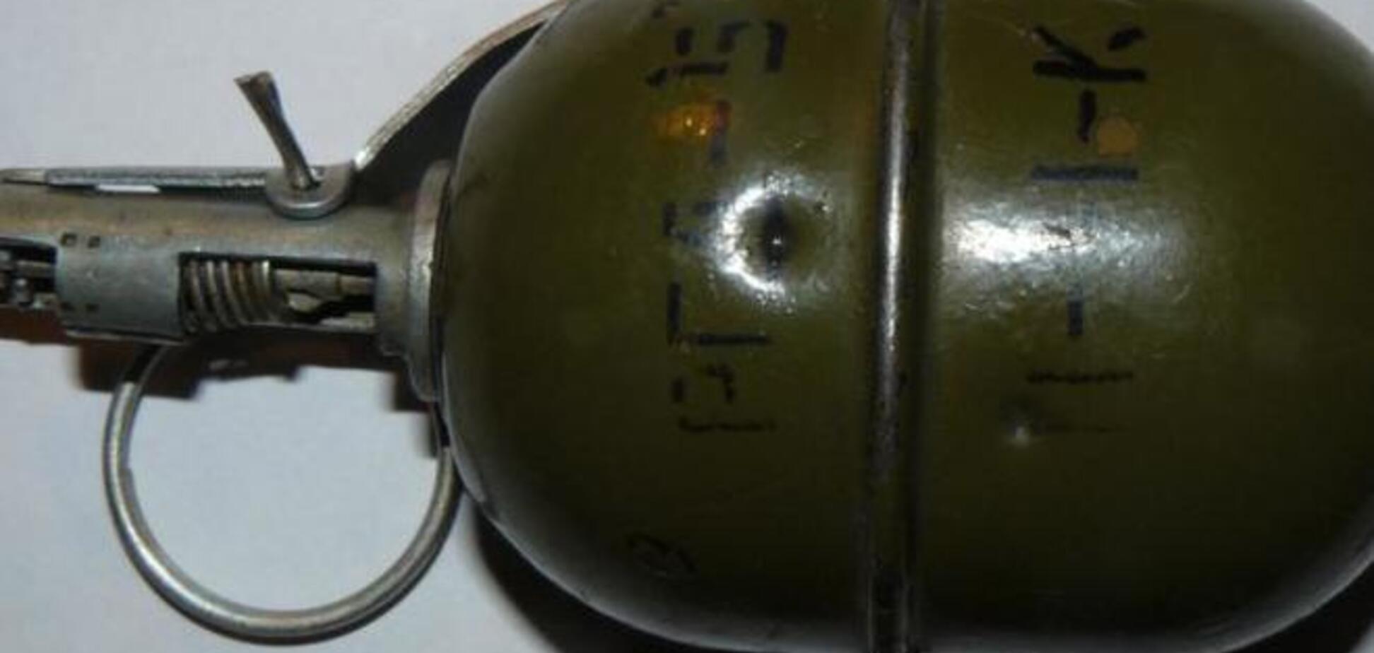 Львовскому бизнесмену к двери прикрепили гранату с растяжкой